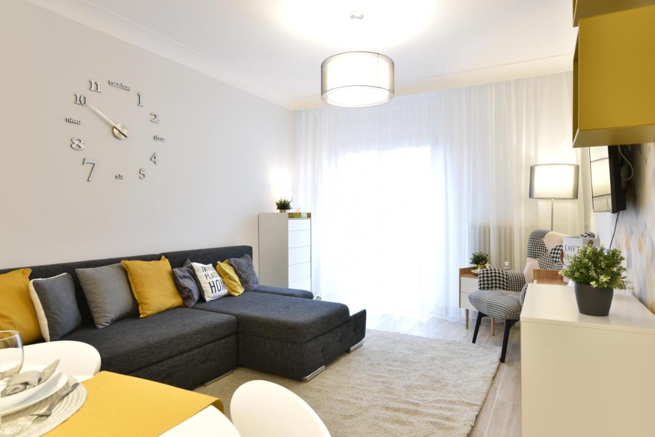 Kiralykut 1 Apartman - Ingyen Parkolas, Bicajok, Ac Székesfehérvár Exteriör bild