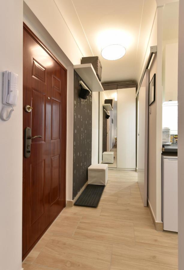 Kiralykut 1 Apartman - Ingyen Parkolas, Bicajok, Ac Székesfehérvár Exteriör bild